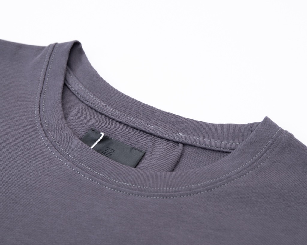 Givench* T-shirt